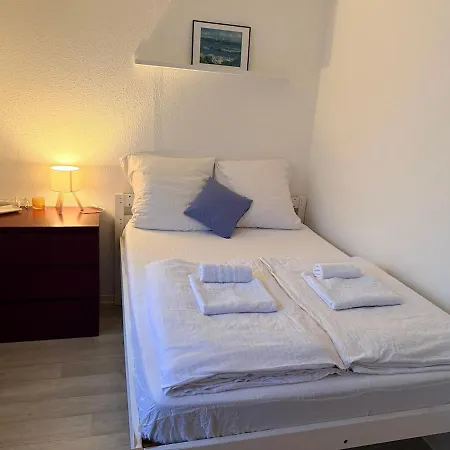 Ruhige Zentrale Mit Balkon, Uni Fusslaeufig Magdeburg