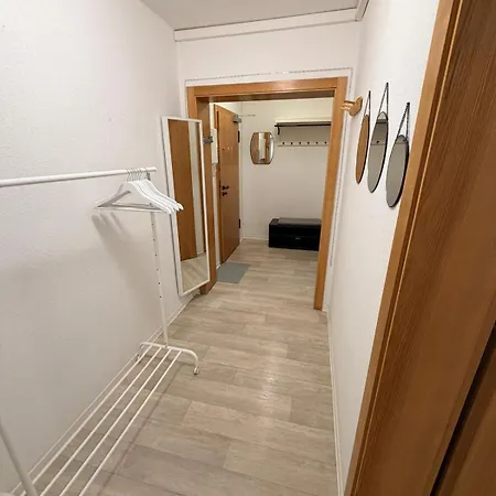 Ruhige Zentrale Mit Balkon, Uni Fusslaeufig Apartment Magdeburg
